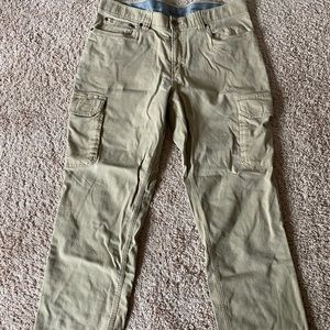 Size 36/29 cargo khaki pants by Croft&Barrow